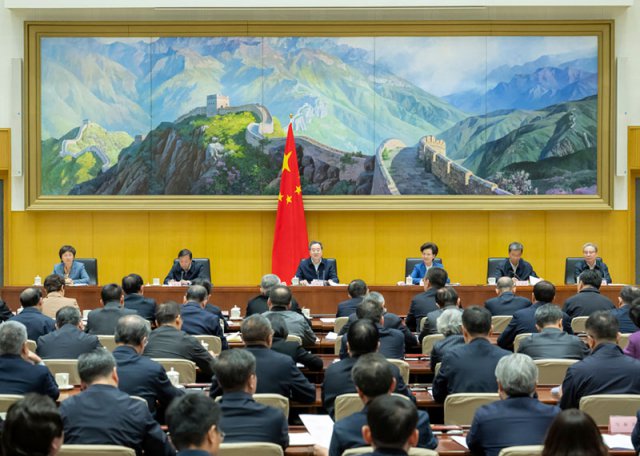 ��Ѧ���ϯȫ����У��ҵ���������ҵ��